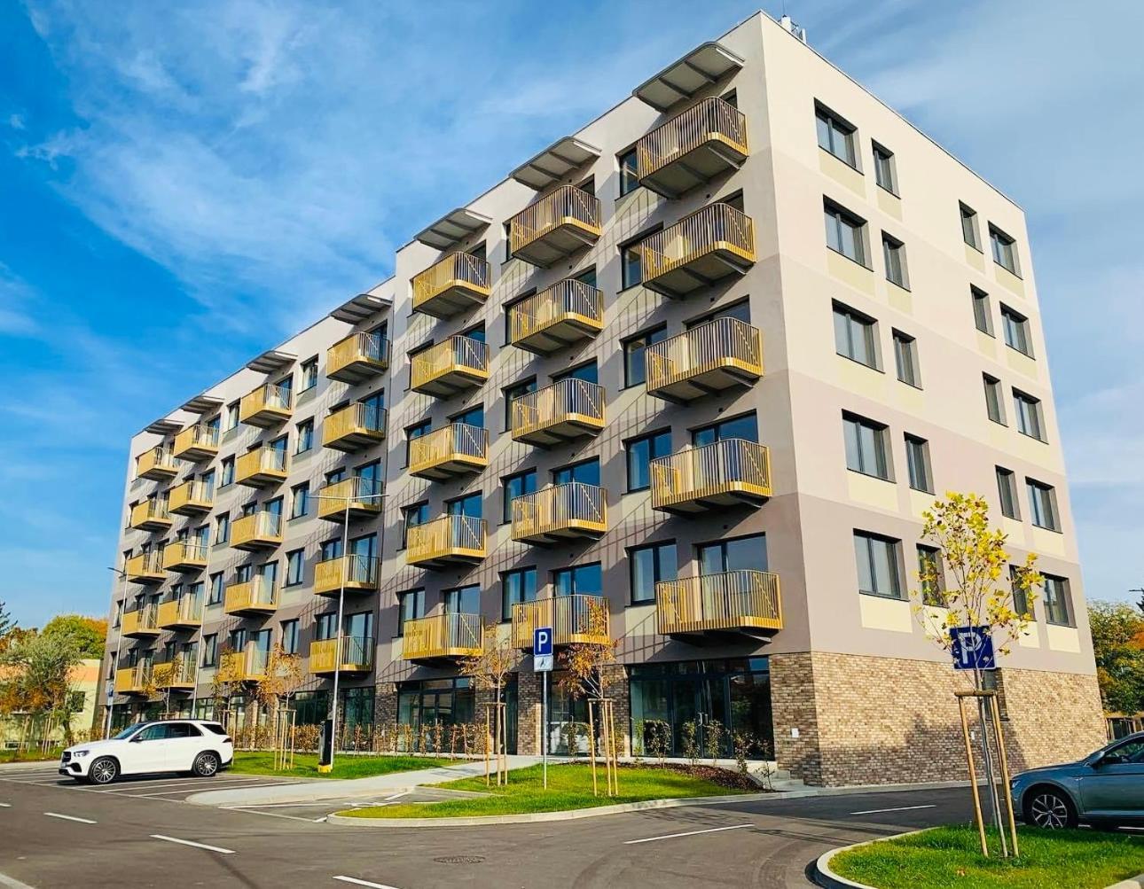 Апартаменты Apartman Sitka Тренчин Экстерьер фото